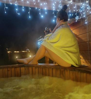 Lobozew Gorny Casa | Domek z Jacuzzi w Cenie -Solina
