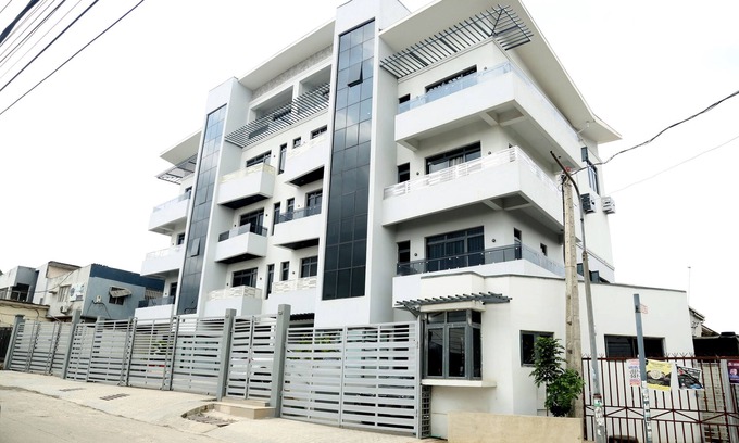 Lagos Apartamento | Domi Smart Luxury Duplex Apartment, 12 min to Airport and 24 hour Power Supply