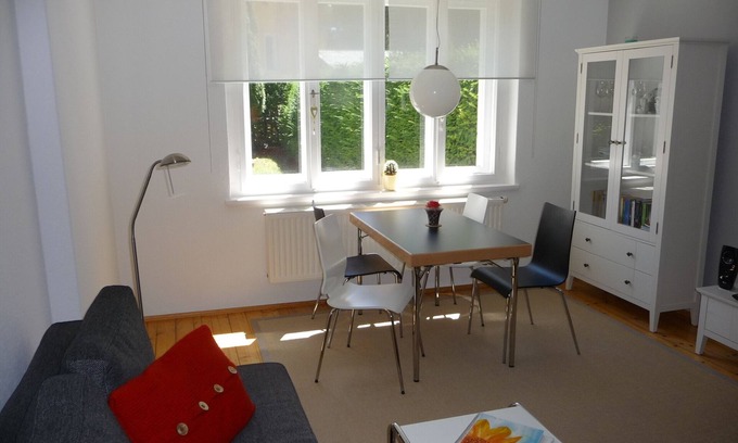 Kleinzschachwitz Apartamento | Apartamento tranquilo de alta calidad en Elberadweg - a 20 minutos en tren del centro de la ciudad