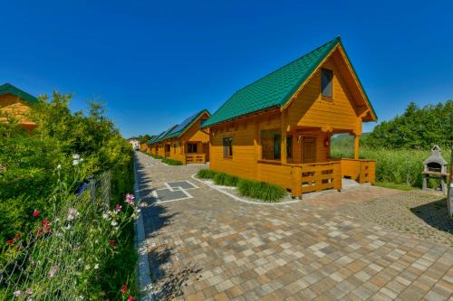 Gaski Cabina | Domki, Apartamenty i Restauracja Włóczęga