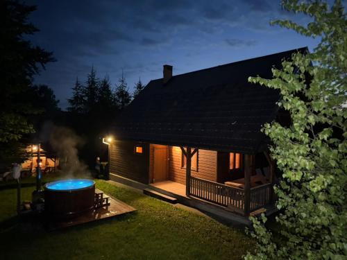 Nowica Casa | Domki Na Wzgórzu