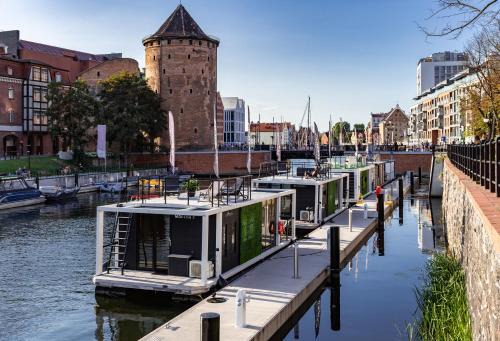 Gdansk City Center Apartamento | Domy Na Wodzie - La Mare Motlava Houseboats by Downtown Apartments
