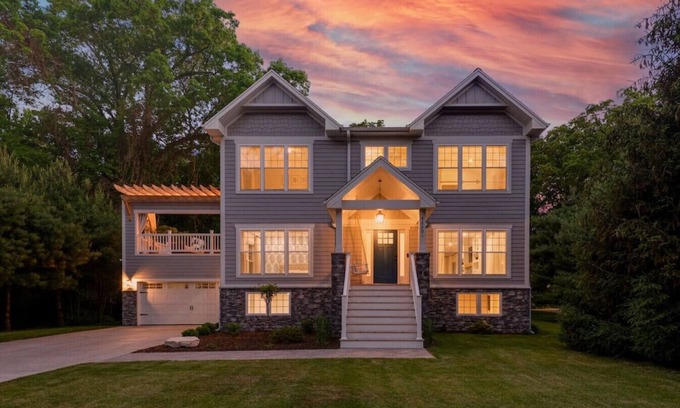 Grand Beach Casa | Don't Worry, Beach Happy! Private Beach
