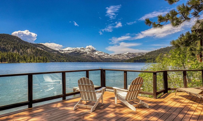Truckee Casa | Donner Lakefront by Tahoe Getaways - 3 BR Lakefront w/ Private Pier & Wrap Around Deck!