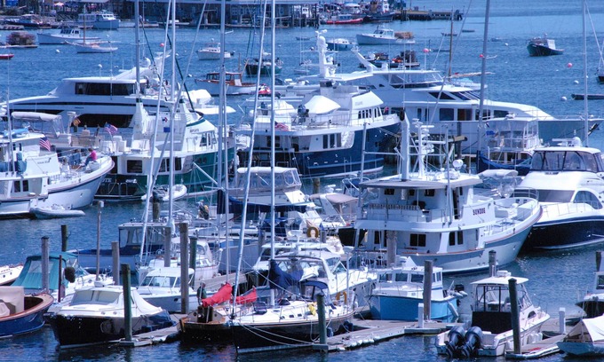 Southwest Harbor Cabaña | Nuevas tasas de caída! Ven a alojarte en este hotel en el puerto deportivo!