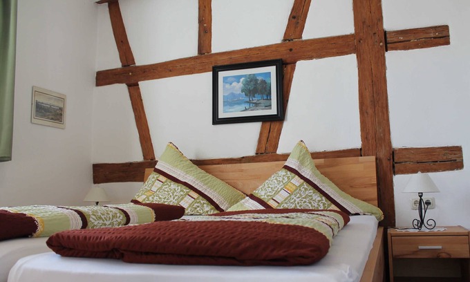 Bad Windsheim Cabaña | Doppelzimmer 1 - Pension Pastoriushaus