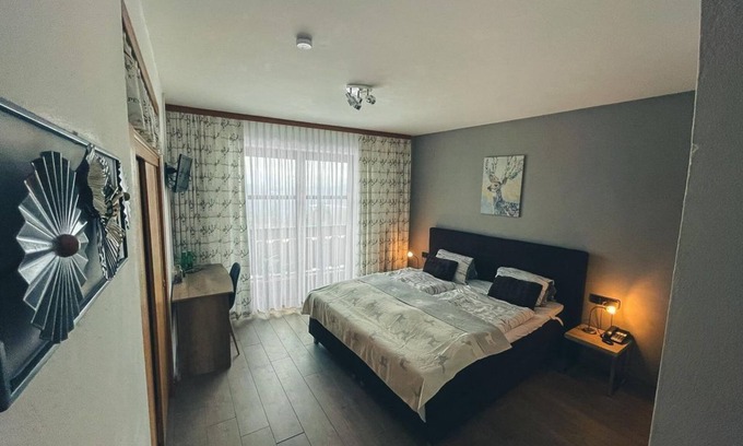 Millstatt Cama Y Desayuno | Doppelzimmer 4, WC und Dusche Getrennt, Südbalkon - Hotel-gasthof Lammersdorf