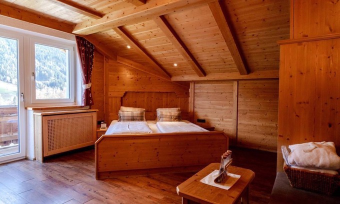 Trins Casa | Doppelzimmer Alpin - Alpengasthof Hohe Burg
