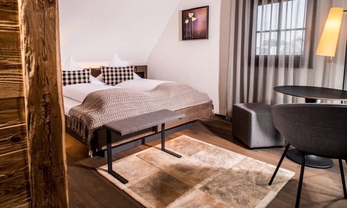 Oberreitnau Apartamento | Doppelzimmer Chalet Plus mit WC und Dusche