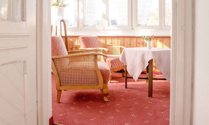 Bad Elster Cabaña | Doppelzimmer,du/wc, tw. Balkon, tw. Aufbettg. Mgl. - Hotel-pension Heimburg
