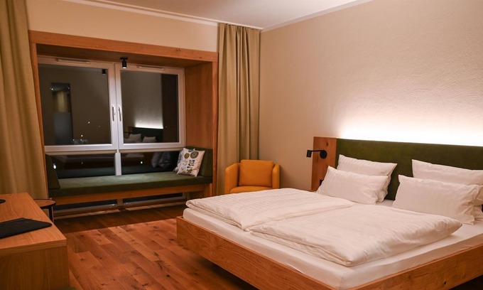Boos Apartamento | Doppelzimmer Eifel-panorama, Dusche/wc - Eifelhotel Fuchs