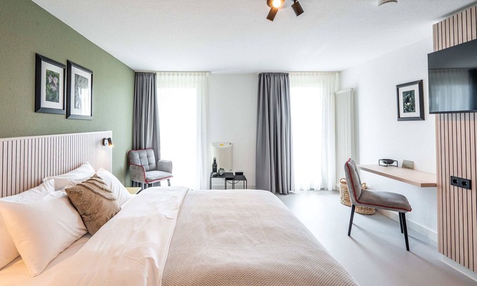 Breisgau-Hochschwarzwald District Apartamento | Doppelzimmer M mit Balkon, Dusche und WC