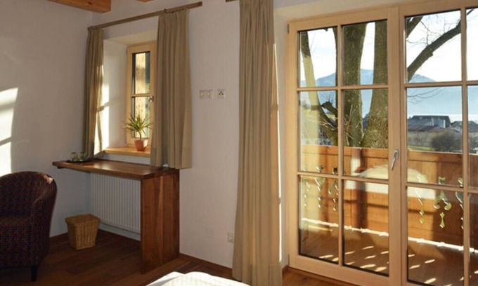 Steinbach am Attersee Apartamento | Doppelzimmer Nuss - Bauernhof Grablerhof