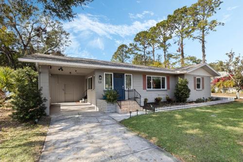 Mount Dora Casa | Doras Dream, 4 Bedrooms, Sleeps 12, Downtown