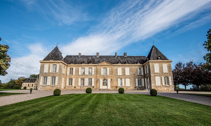 Castelnaud-la-Chapelle Casa | Dordogne, exceptional chateau with view and swimming pool