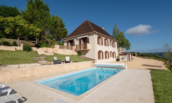 Marnac Casa | Dordogne gite, amazing views, private heated pool, large gardens, NO ADDED COSTS