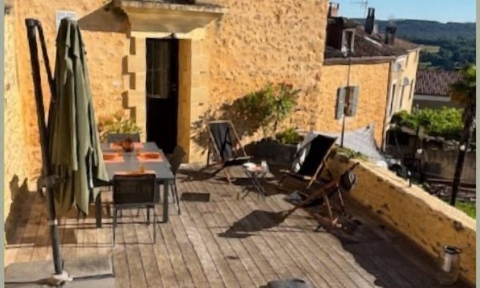 Pays-de-Belves Casa | Dordogne, en el corazón del Périgord Negro, casa de pueblo con piscina privada