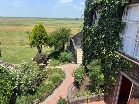 Govan Mbeki Casa | Doringdraad Lodge Room Rafiki