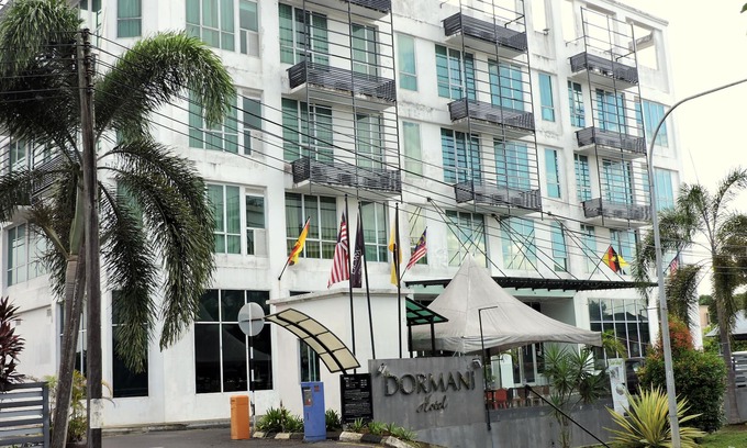 Kampong Segoleng Hotel | DORMANI HOTEL KUCHING