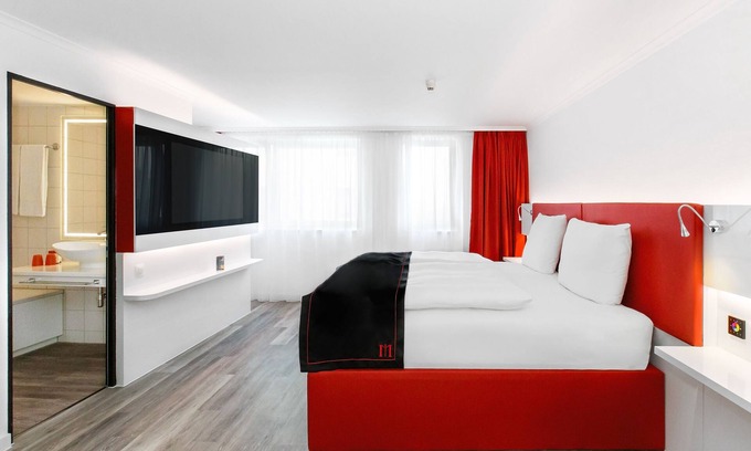 Glattbrugg Hotel | DORMERO Hotel Zürich Airport
