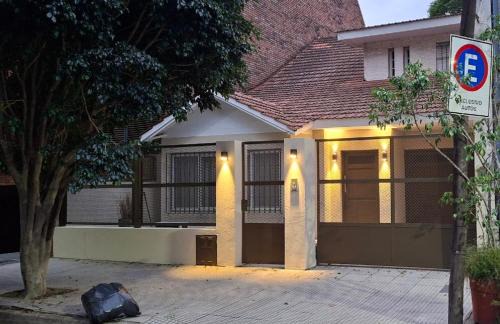 Vicente López Apartamento | Dos habitaciónes independientes con baño privado en casa familiar
