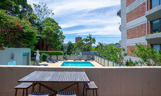 Double Bay Apartamento | Double Bay three-bedroom apartment with pool