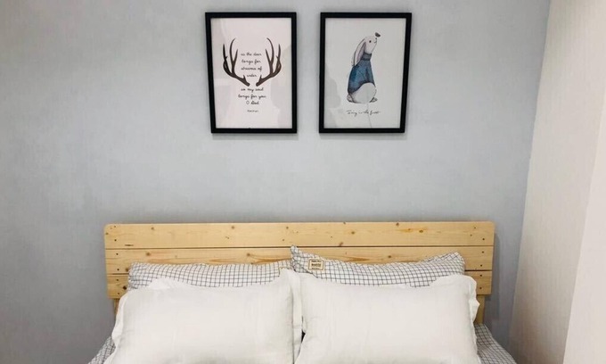 Gadong Casa | Double Bedroom with Shared Bathroom