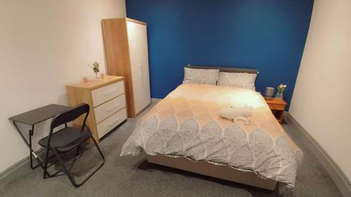 Eccles Casa | Double-Bedroom in the Heart of Eccles Manchester BH4 Perfect for Short Stays