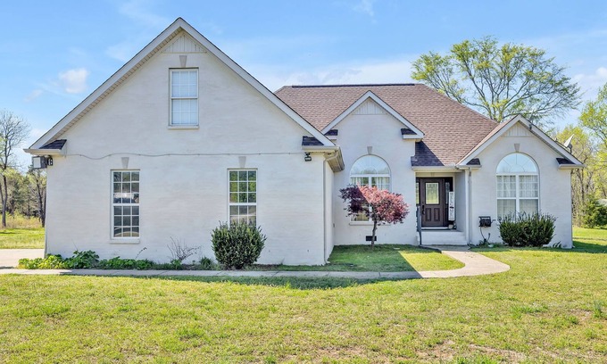 Rutherford County Casa | Double Diamond Rentals - Family Escape W/Pool&Land