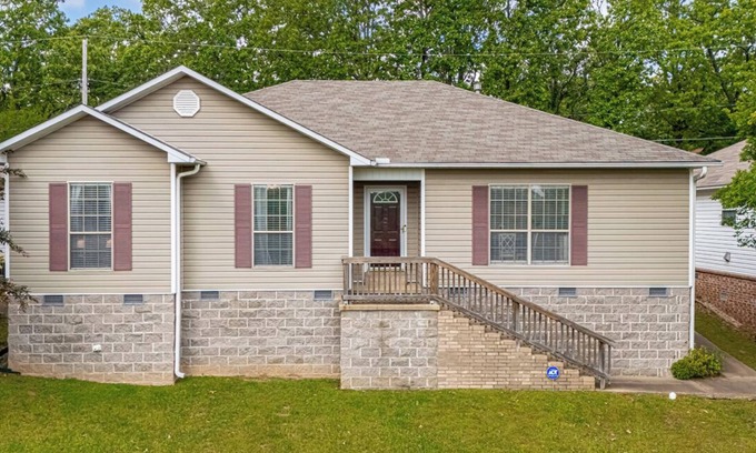 Sherwood Casa | Double Diamond Rentals- Charming 3BR Near AFB & LR