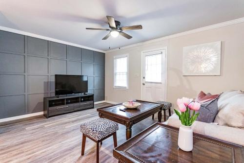 Southeast Raleigh Casa | Double en suite townhome close to Wakemed