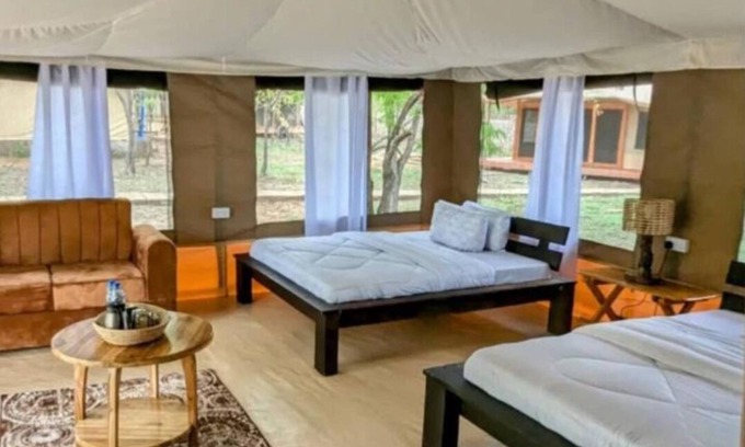 Mikumi Casa | Double G safaris and Camp Mikumi - Luxury Triple Room