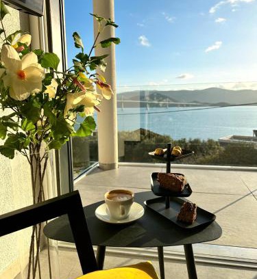 Komarna Apartamento | Double pleasure - two apartments with sea views and pool