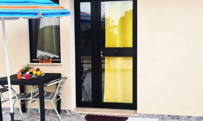 Cariati Casa | Double room 1 with separate entrance