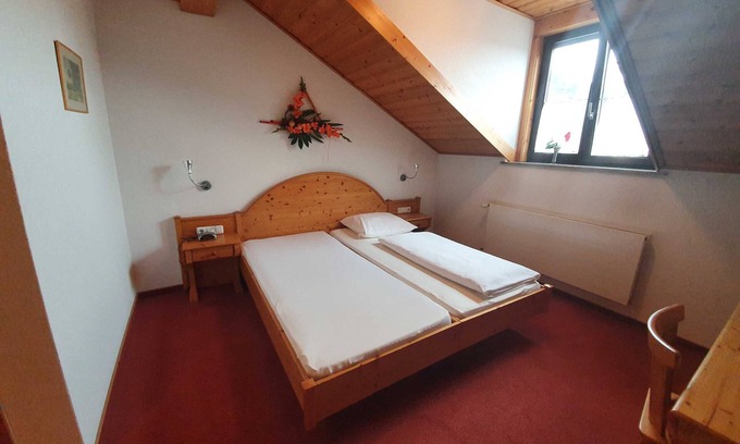 Niedernhausen Casa | Habitación doble - 12 - Landgasthof Brunnenwirt Zum Meenzer