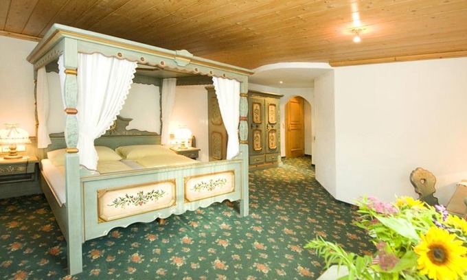 Rauris Cabaña | Habitación con dosel - Brau, *** Hotel-Gasthof