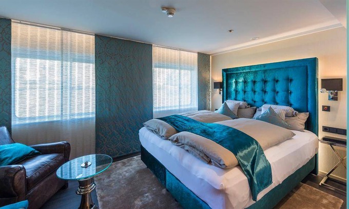 Muelheim Hotel | Hotel ∙ Habitación doble, ducha, WC, vistas al río