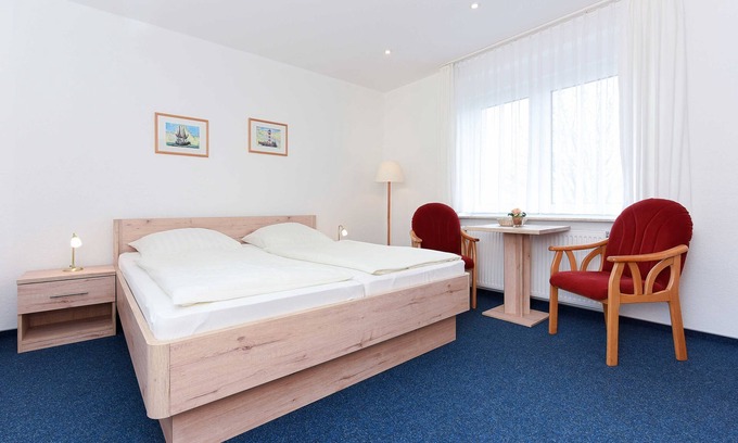Neuharlingersiel Cabaña | Double room - Double room in the Hotel-Pension Marlies
