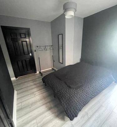 Leicester Casa | Double Room & Ensuite in Glenfield