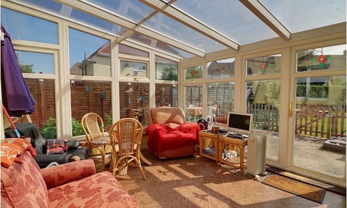 Townfield Casa | Double Room Free WIFI - Close to Central London & Heathrow Airport