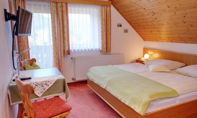 Bach Cama Y Desayuno | Double room Kaiserburg - Landhaus Hinteregger