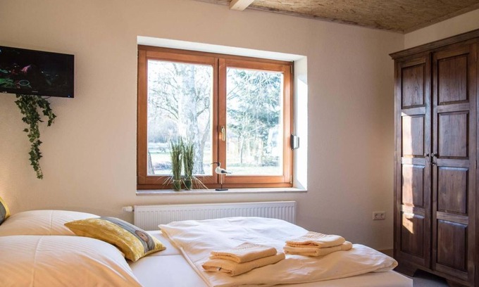 Bahretal Cama Y Desayuno | Double room LILIENSTEIN - WITHOUT breakfast - - Pension Am historischen Kalkwerk