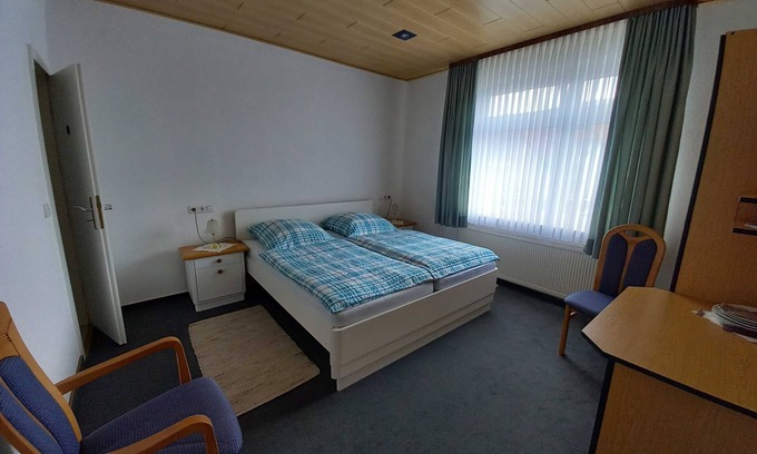 Reinhardshausen Apartamento | Double room - Pension Bitter