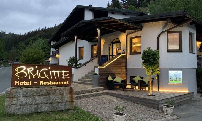 Warmensteinach Casa | Double room, shower or bath, WC, balcony - Hotel Restaurant Brigitte