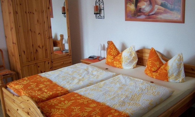 Detzem Cama Y Desayuno | Habitación doble con ducha / WC - Gästehaus Regneri