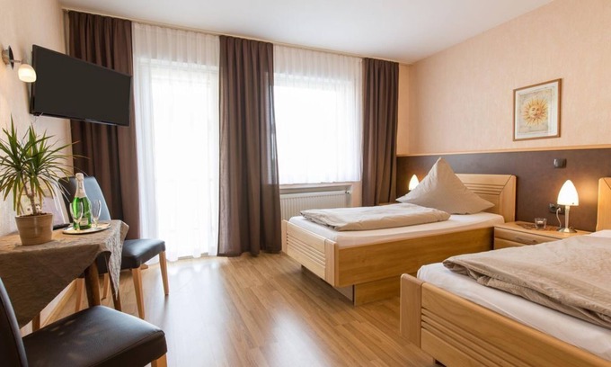 Kattenes Apartamento | Double room Standard - Hotel-Restaurant Langen