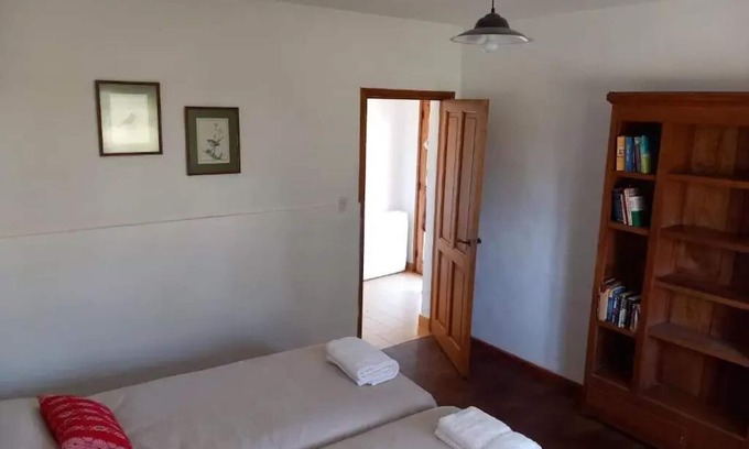 Colonia Barón Cama Y Desayuno | Double Room with Shared Bathroom