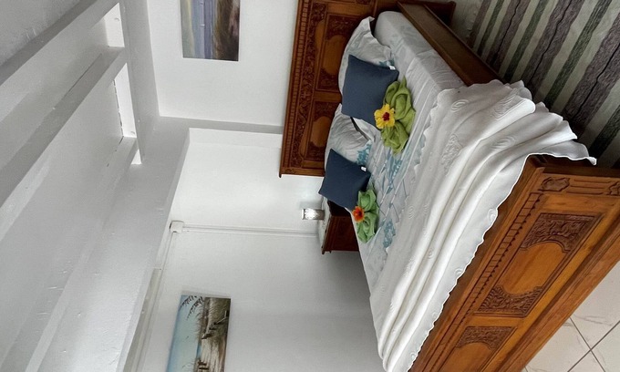 Saint-Joseph Casa | Adénora bed and breakfast