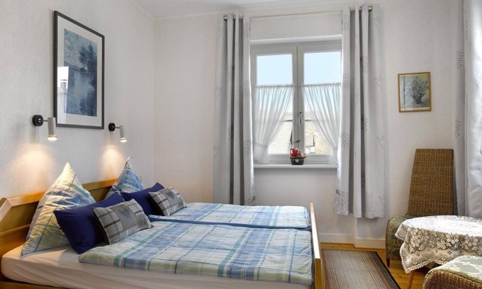 Brodenbach Cama Y Desayuno | Habitación doble con TV vía satélite - Pension Haus am Walde