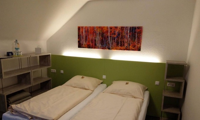Hasenfeld Apartamento | Habitación Doble con baño compartido - Haus Diefenbach, Pension Ferienwohnungen